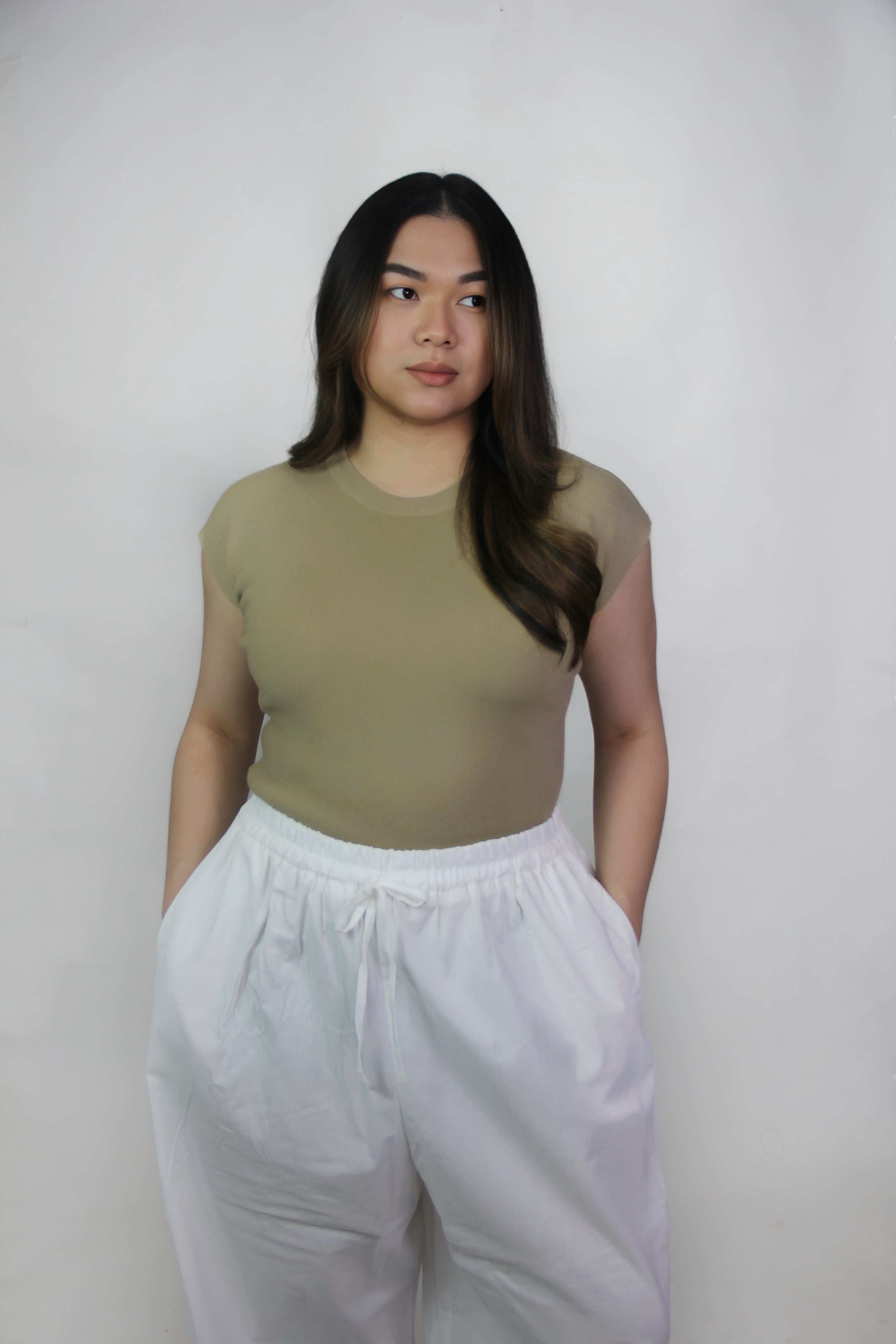 Minimal Knit Fitted Top