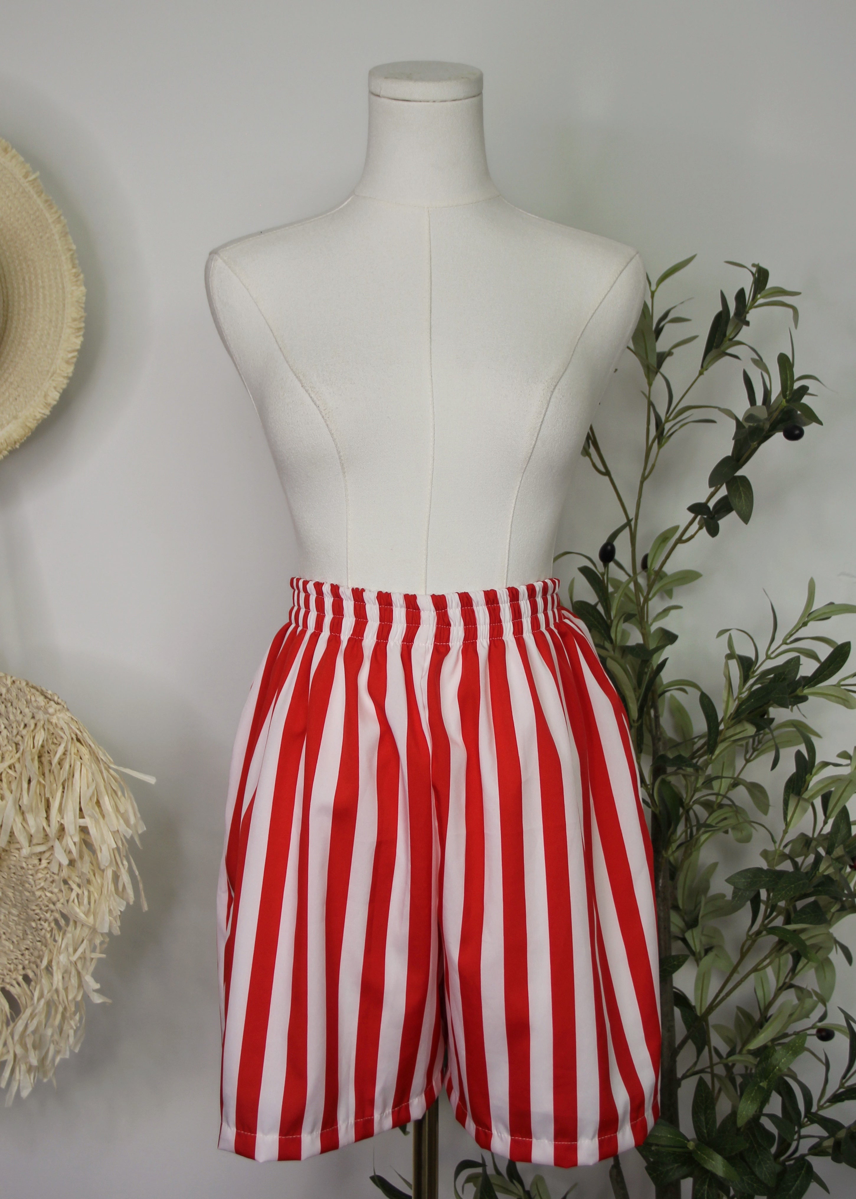 Prints Garterize Waist Shorts