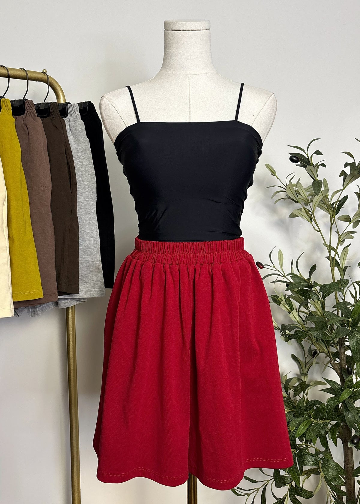 Wide-Leg Basic Shorts