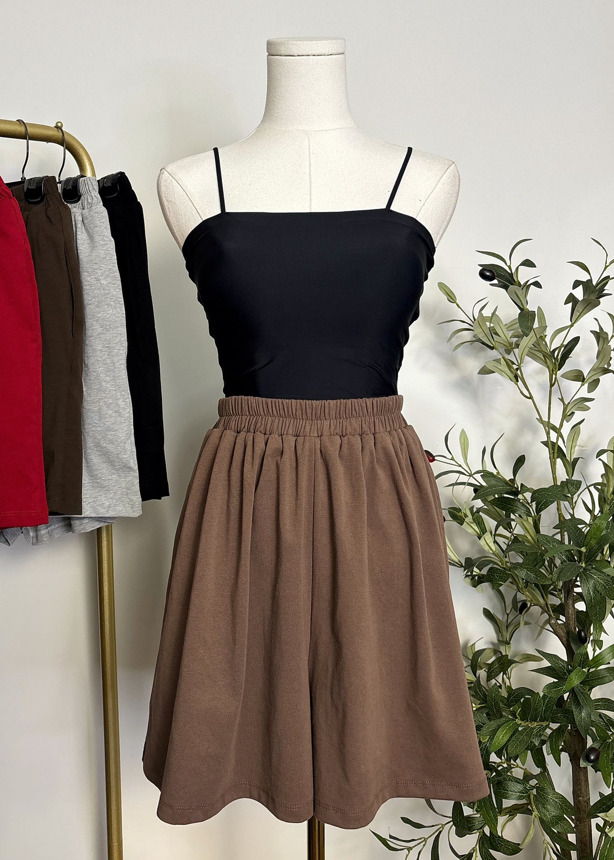 Wide-Leg Basic Shorts