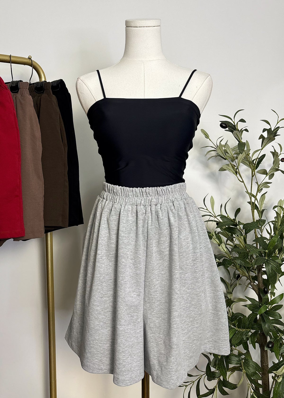 Wide-Leg Basic Shorts
