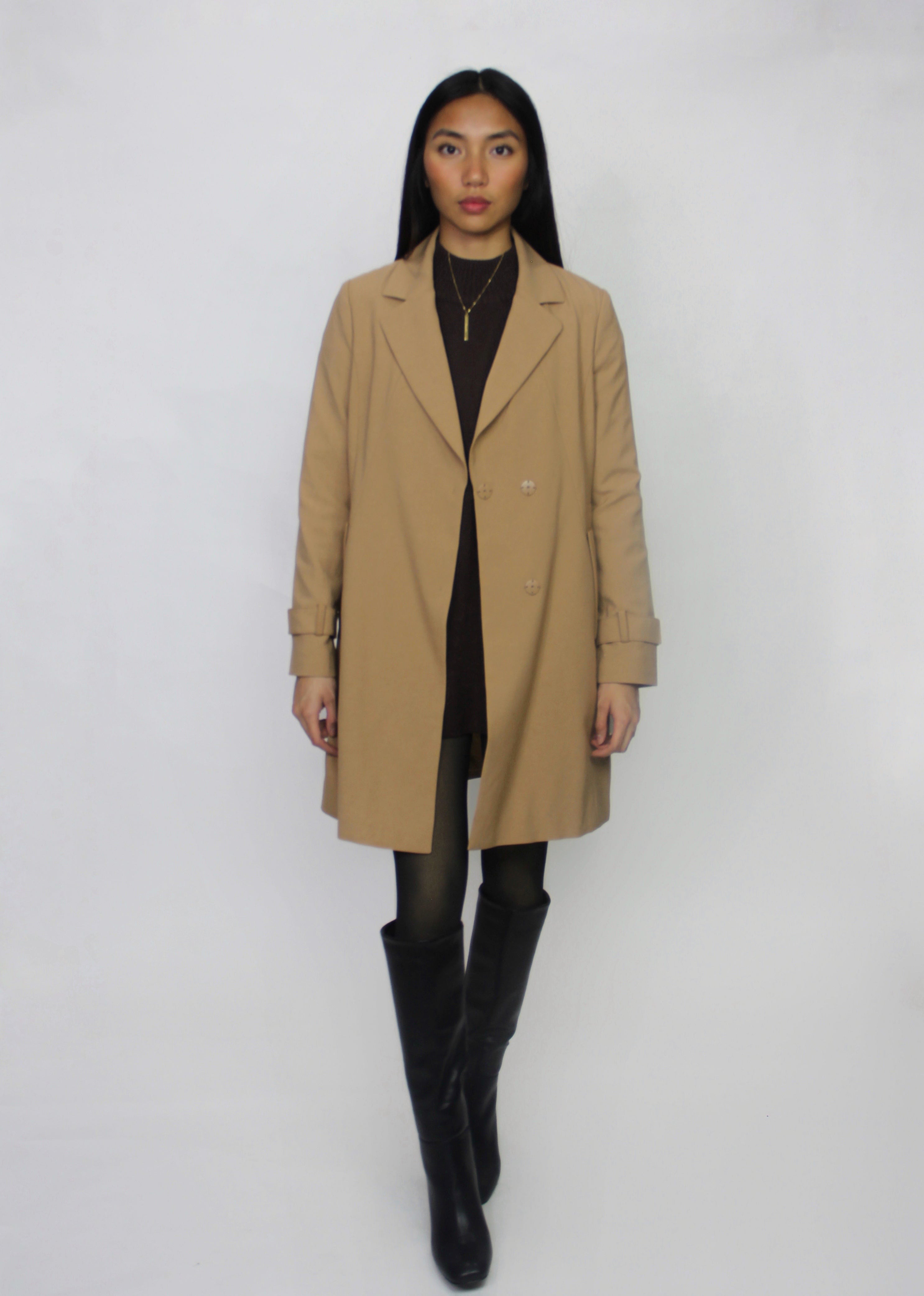 Trench-style coat with a dress-like fit