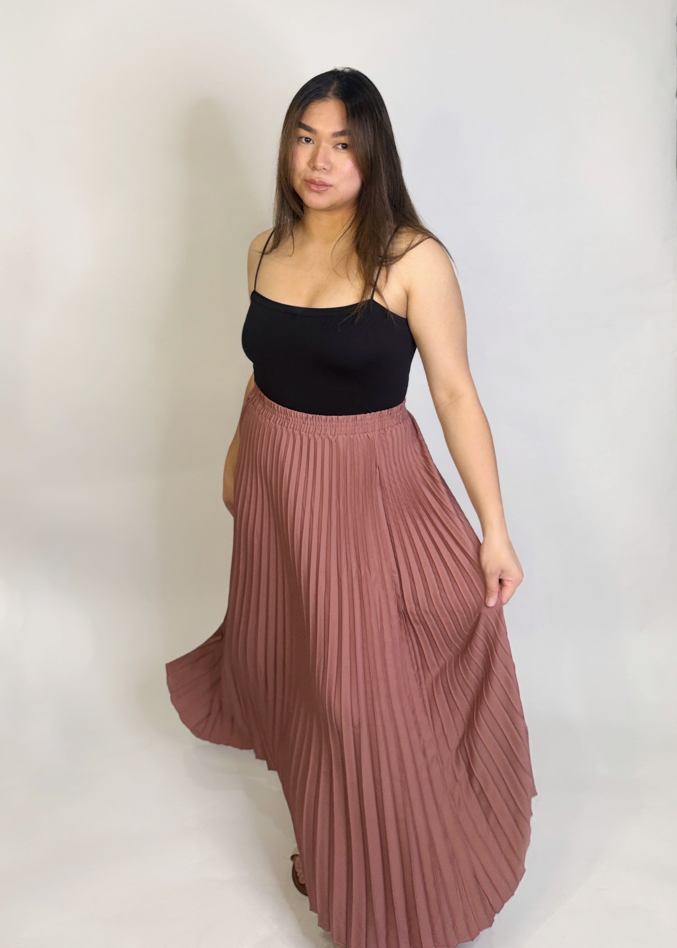 Pleated Maxi Skirt – O/S (24"–46")